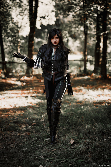 Yennefer inspired Witcher cosplay costume with black jacket and leather details