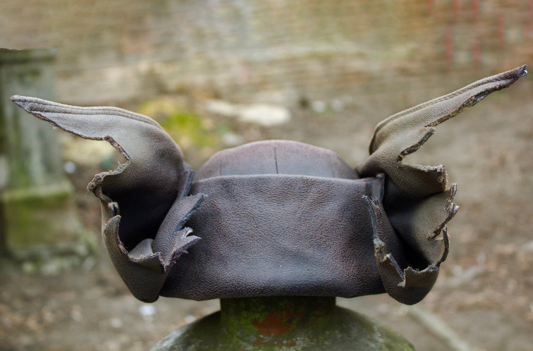 Bloodborne Hunter Hat – Gothic Cosplay Headpiece Replica