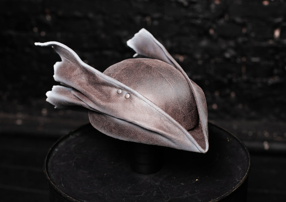 Bloodborne Hunter Hat – Gothic Cosplay Headpiece Replica