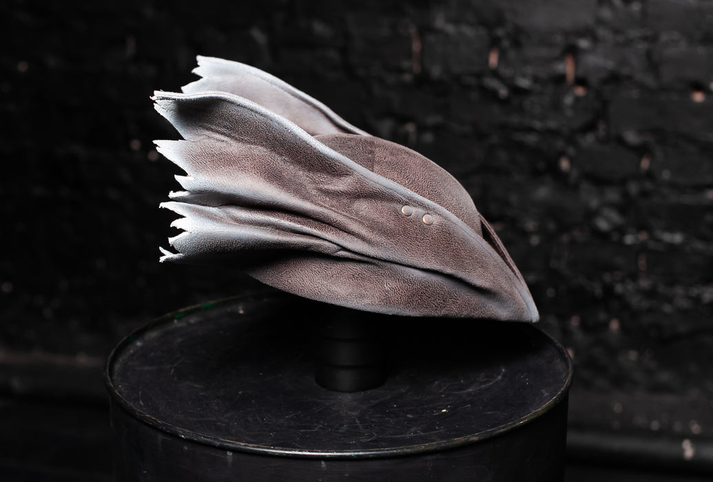 Bloodborne Hunter Hat – Gothic Cosplay Headpiece Replica