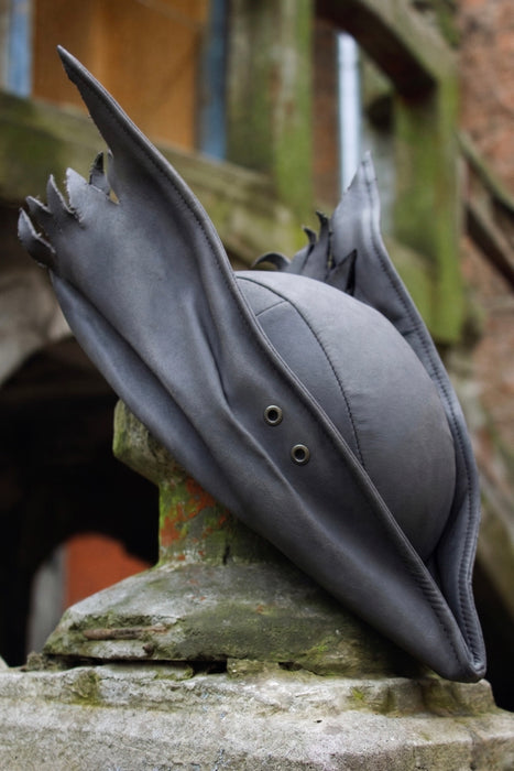 Bloodborne Hunter Hat – Gothic Cosplay Headpiece Replica